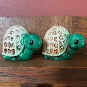 Vintage Turtle Salt & Pepper Shakers Japan Ceramic